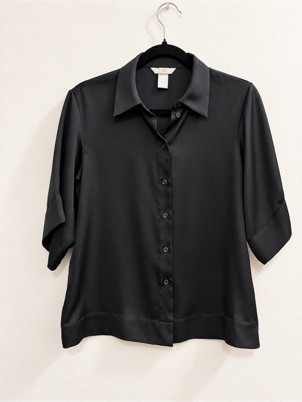H&M Women’s Black Satin Button-Up Blouse Size XS